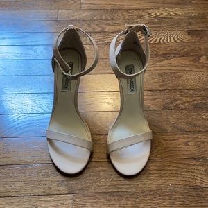 Steve Madden nude sandals